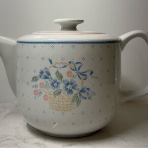 Corelle Country Cornflower Blue and Pink Floral Teapot